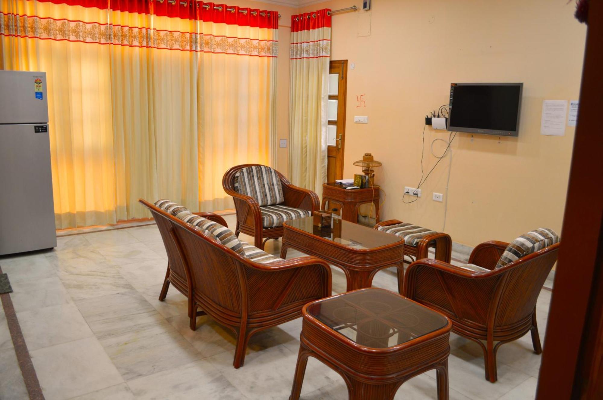 Fully Furnished Ish, Atithya Homestay With Various Amenities And Free Services In Lucknow, India Экстерьер фото