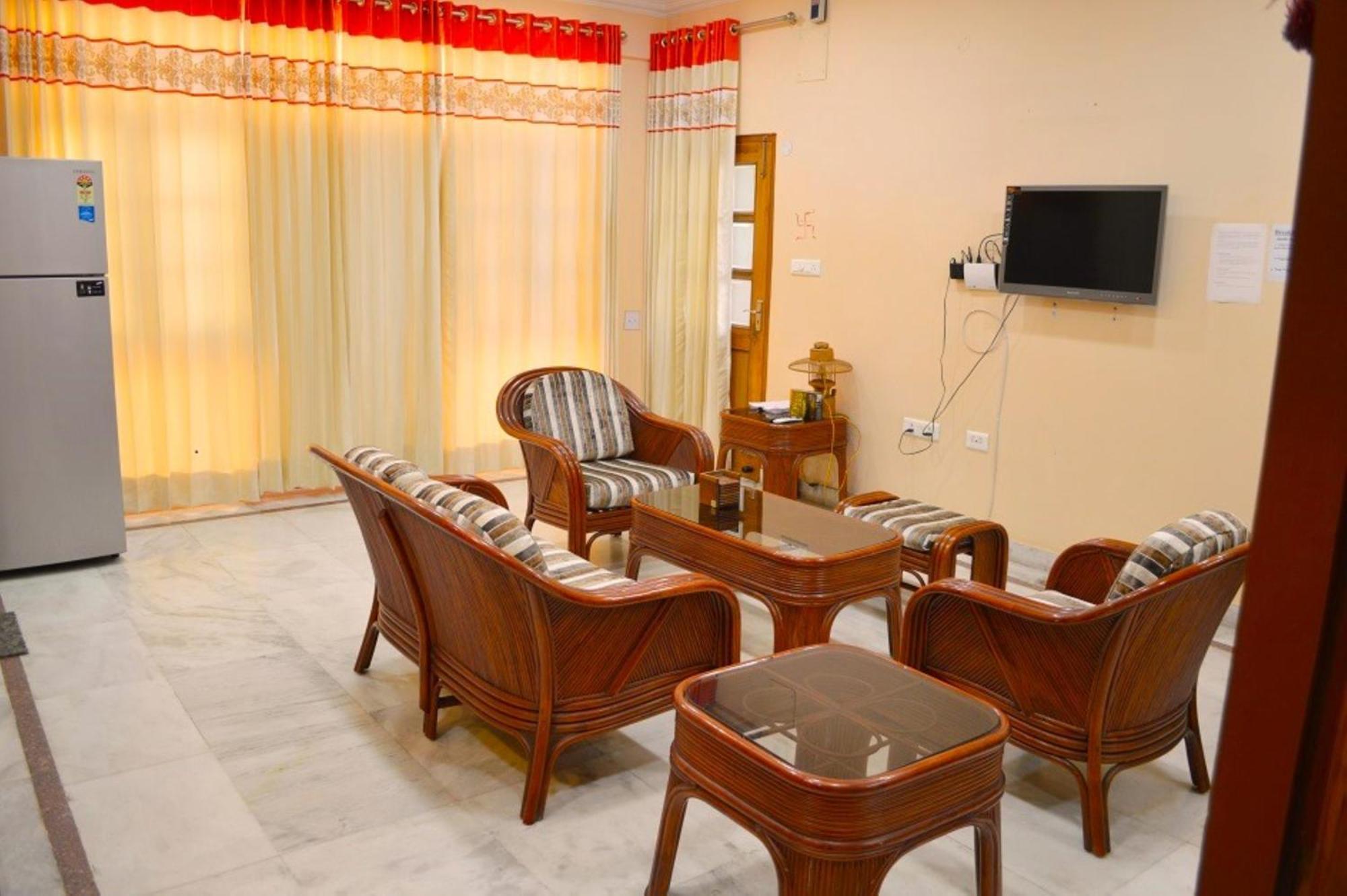 Fully Furnished Ish, Atithya Homestay With Various Amenities And Free Services In Lucknow, India Экстерьер фото